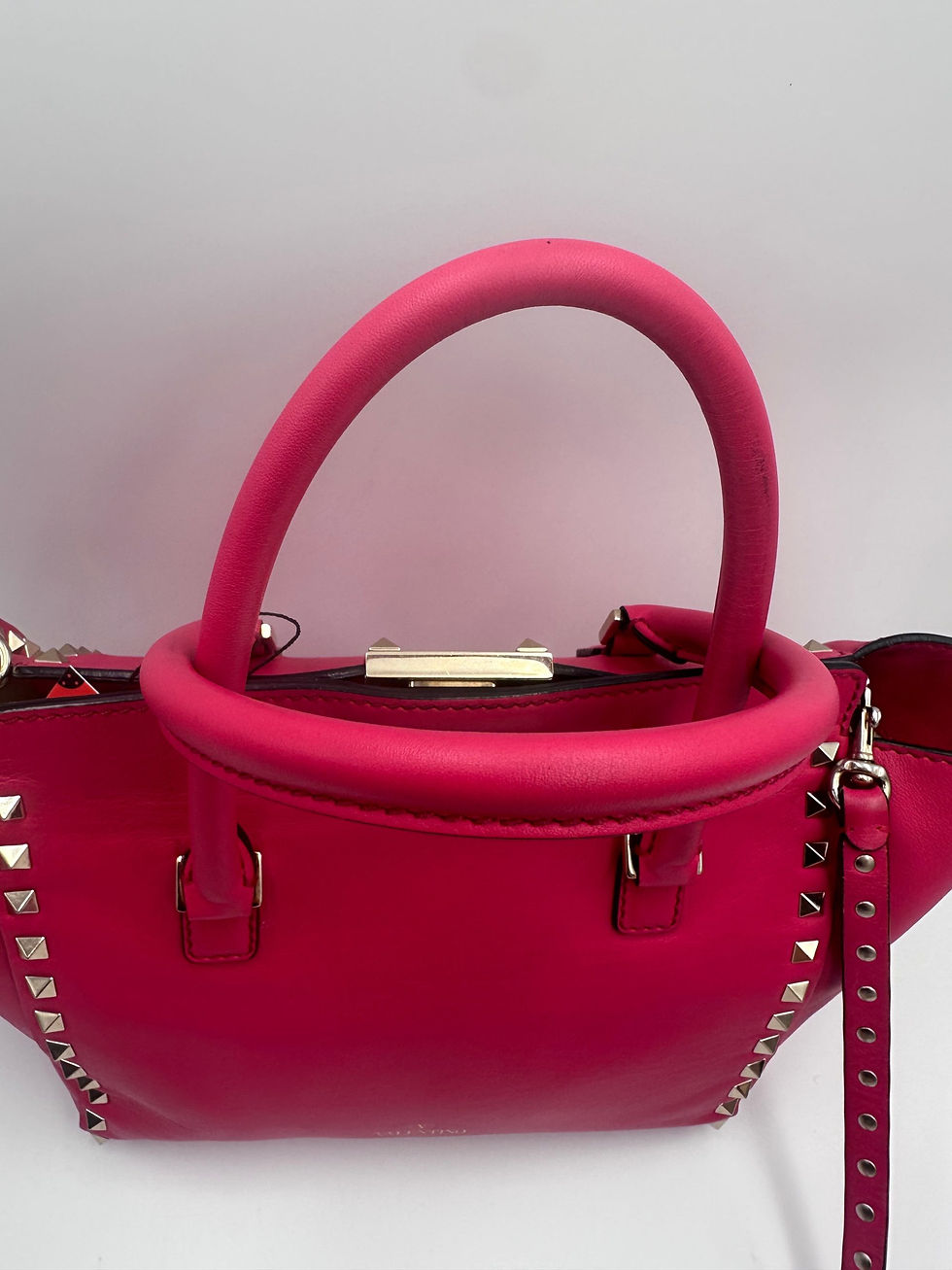 Thumbnail: VALENTINO GARAVANI Rockstud Medium Pink Handbag