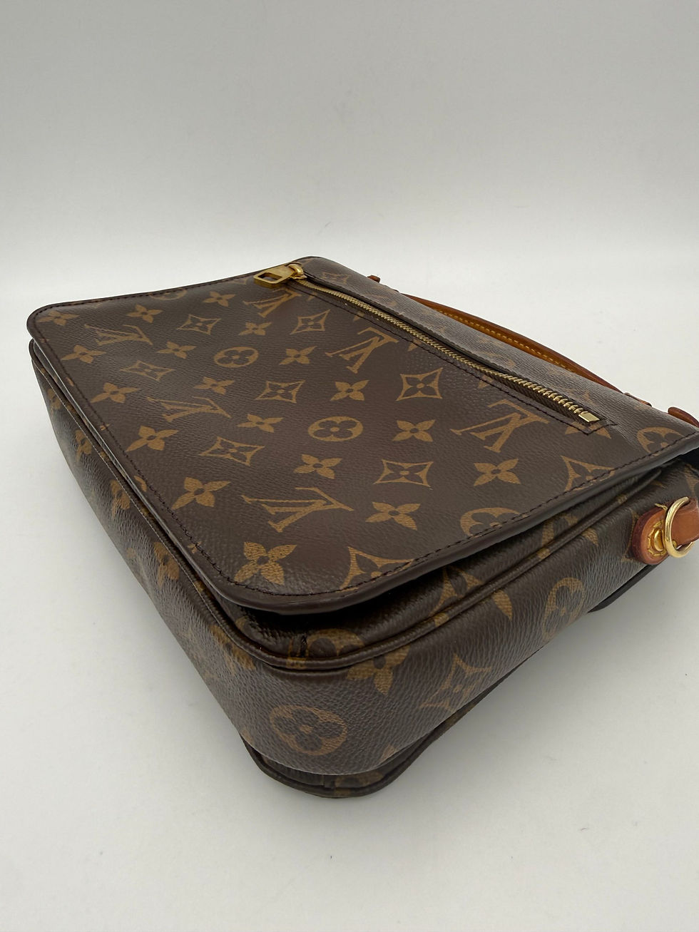 Thumbnail: LOUIS VUITTON METIS Monogram Handbag