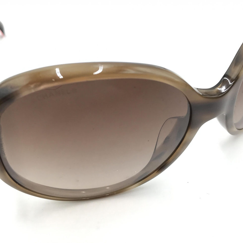 Thumbnail: Oversized Gradient Brown Sunglasses