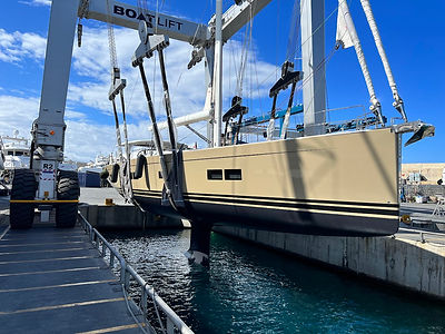 Polishing, antifouling yacht Mallorca
