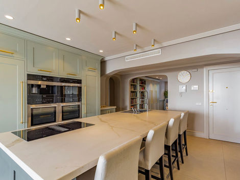 Bespoke modern kitchen - Alchemy Interiors