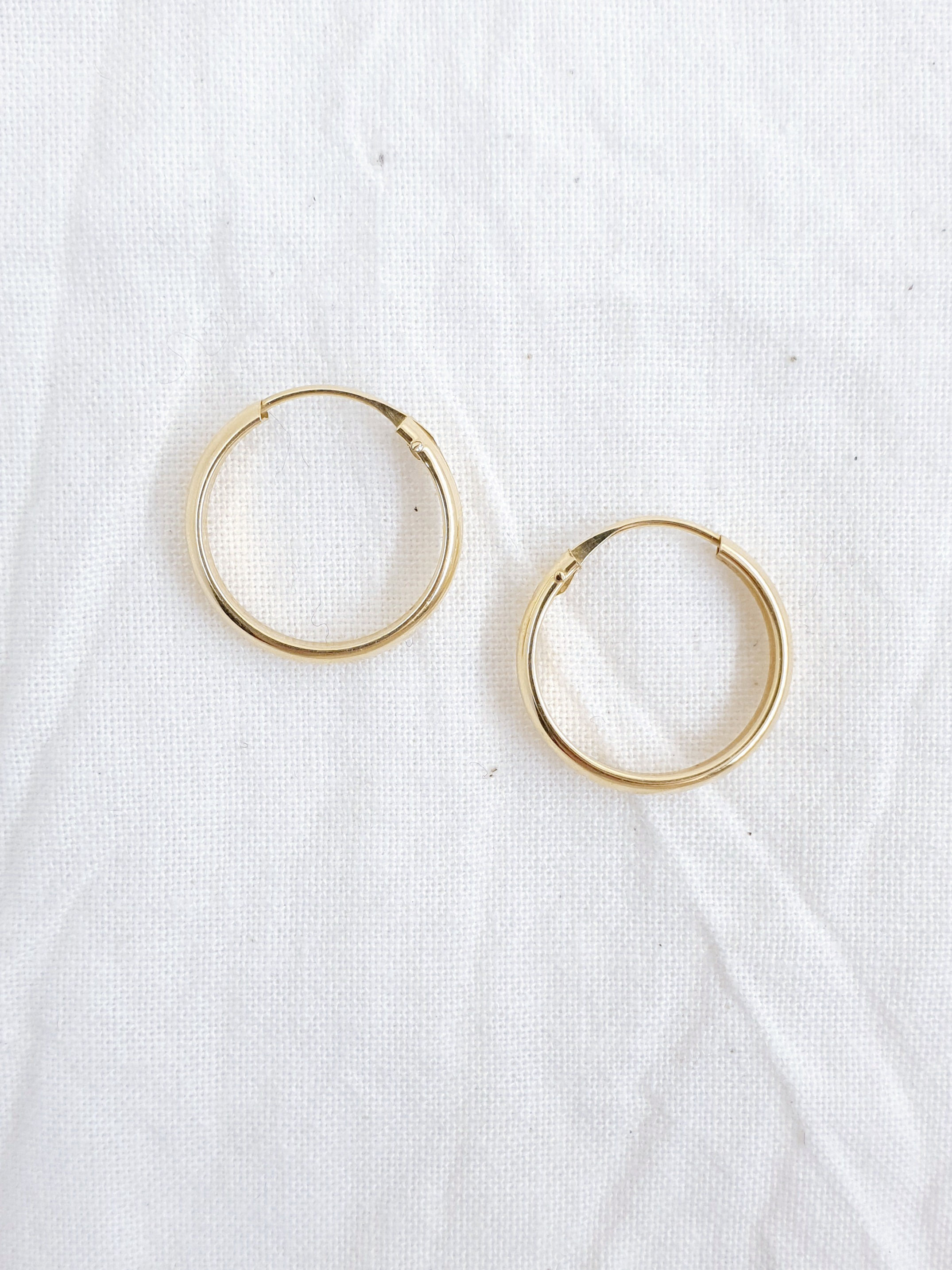 Aros media caña oro 18k