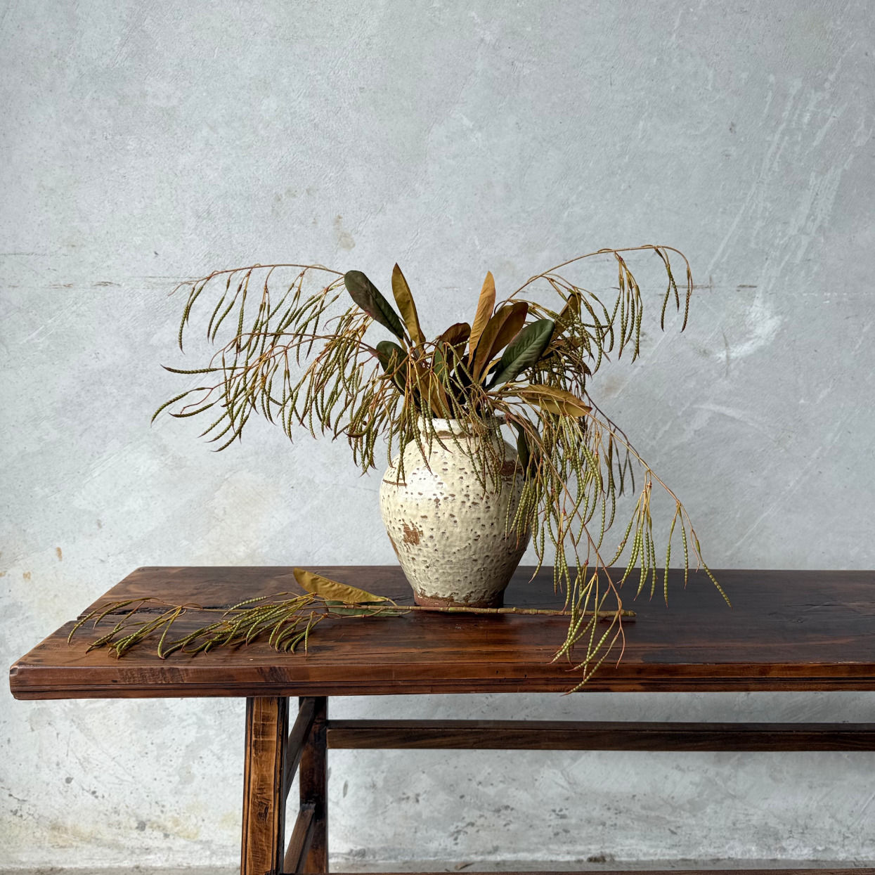 DRAPING SEED PODS - SINGLE STEM