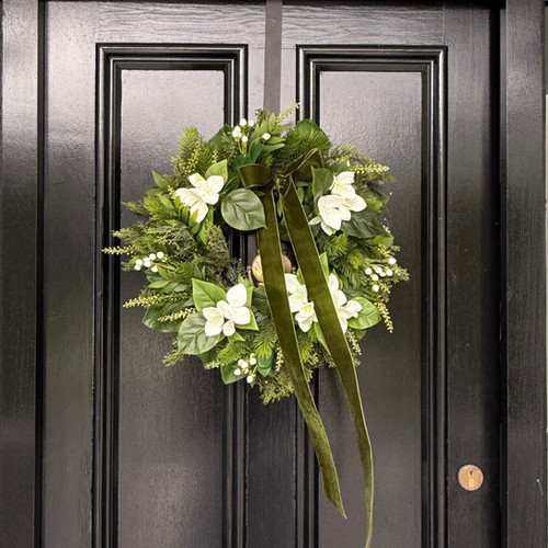 A WHITE CHRISTMAS' SMALL WREATH | Curated Botanics