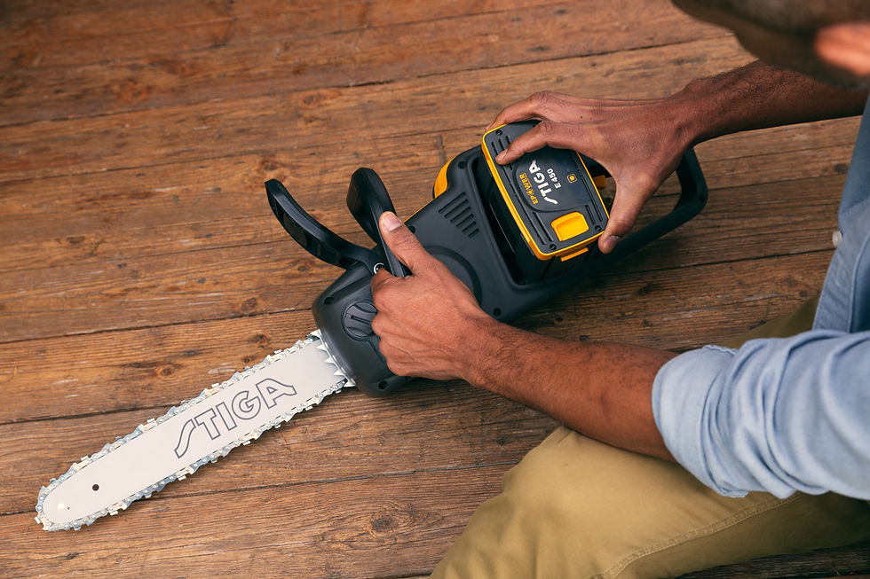 Thumbnail: Stiga CS700E Kit 14" Battery Chainsaw