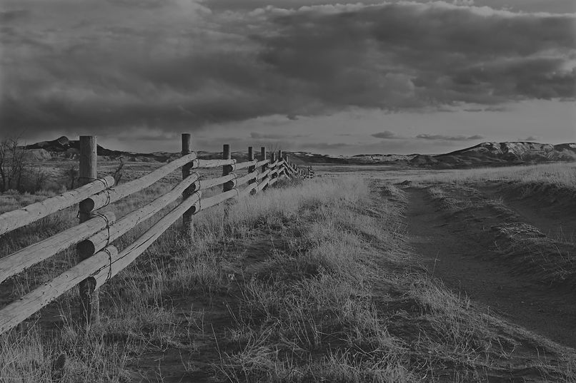Black%2520and%2520White%2520Landscape_edited_edited.jpg