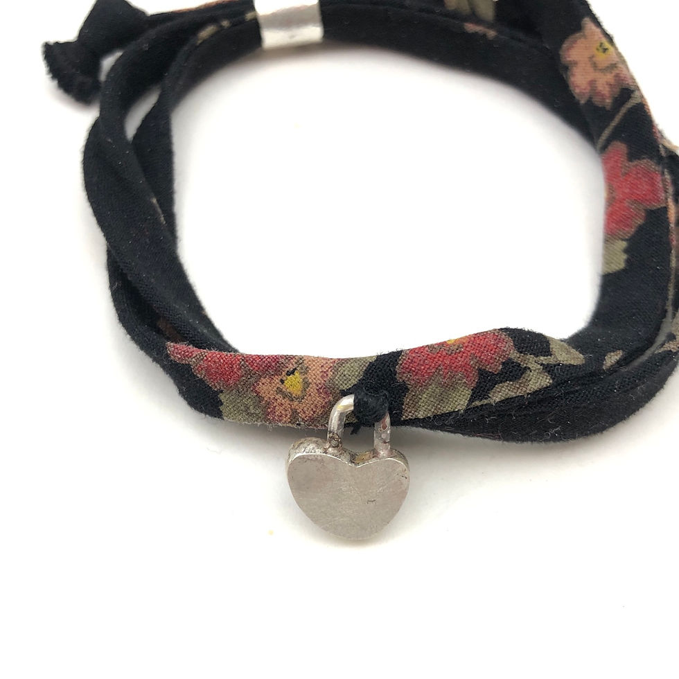 Thumbnail: Heart adjustable bracelet 