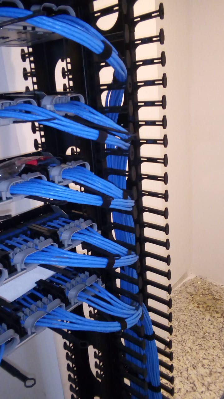 http://www.olivernetwork.com.br/cabeamentoderede