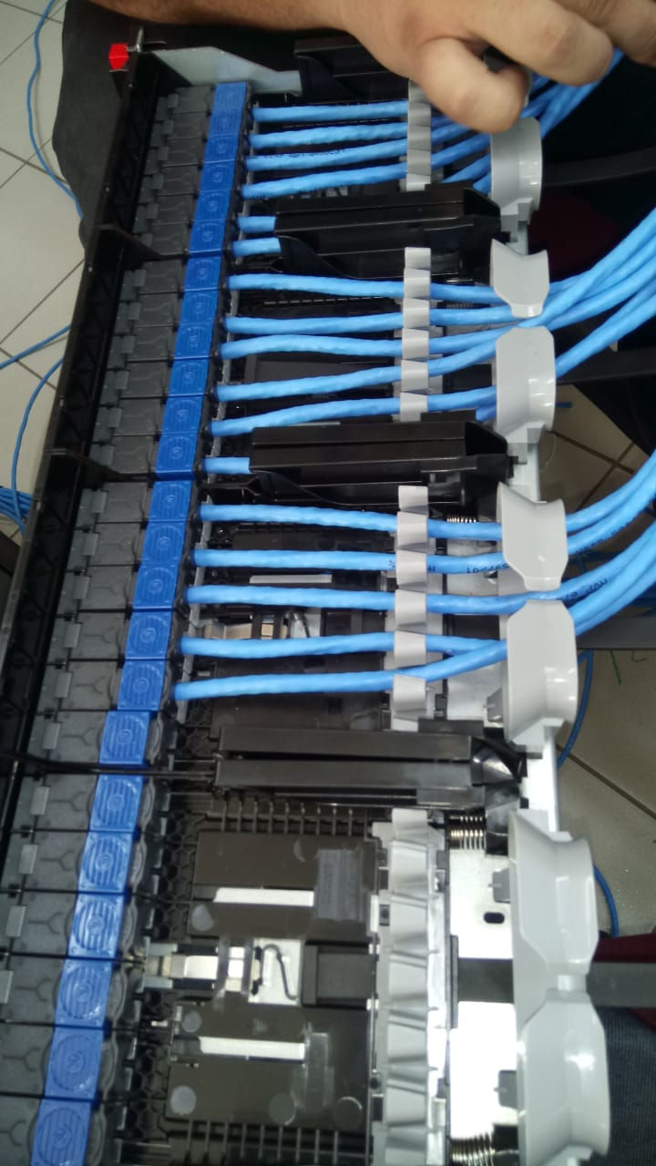 http://www.olivernetwork.com.br/cabeamentoderede