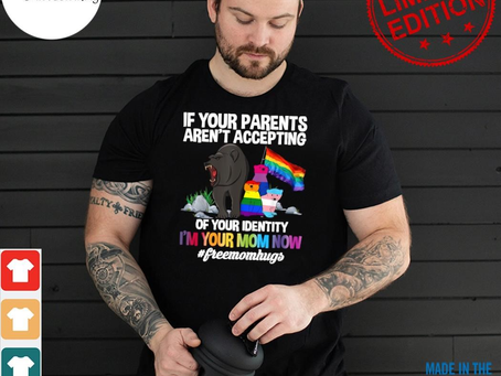 Official free mom hugs proud mama bear LGBT gay pride lgbtq parade shirt