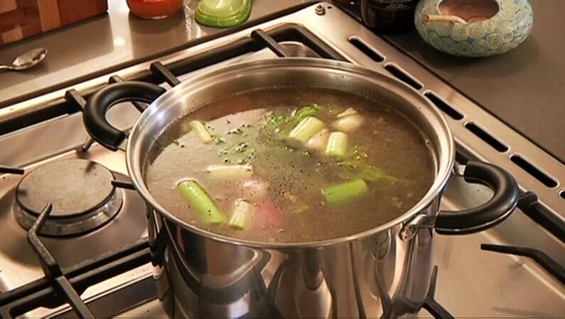 Mineral-Rich Bone Broth