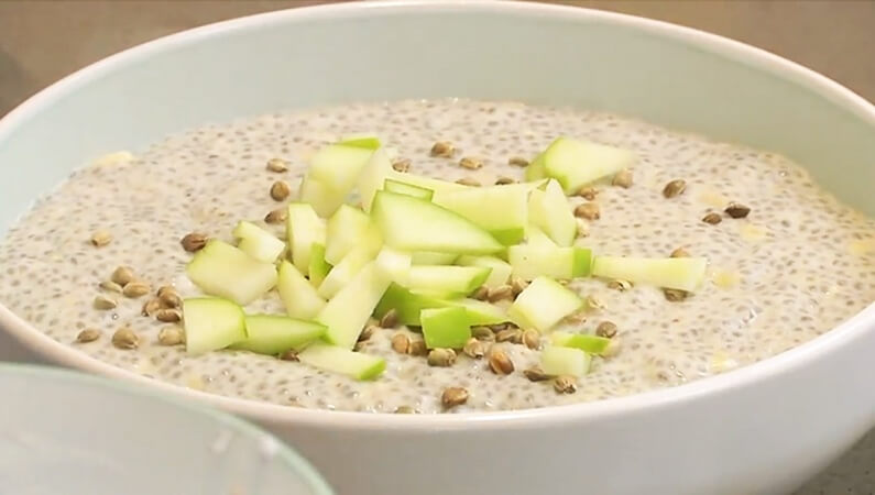 Chia Porridge with Bananas, Almond Milk and Hemp Seeds