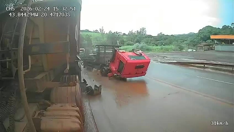 Câmera em carreta registra acidente envolvendo caminhão na BR-040