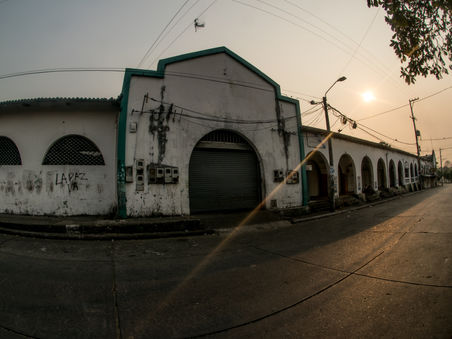 Aislamiento por un enemigo extranjero