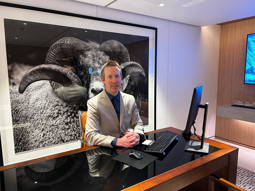 This is Jeff the Travel Consultant. We had a nice chat with him!