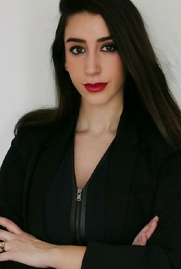 Maitre Nila Hossein
