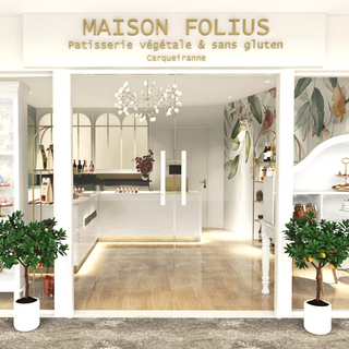 Aménagement intérieur d’une pâtisserie sans gluten haut de gamme conçu par une architecte d’intérieur