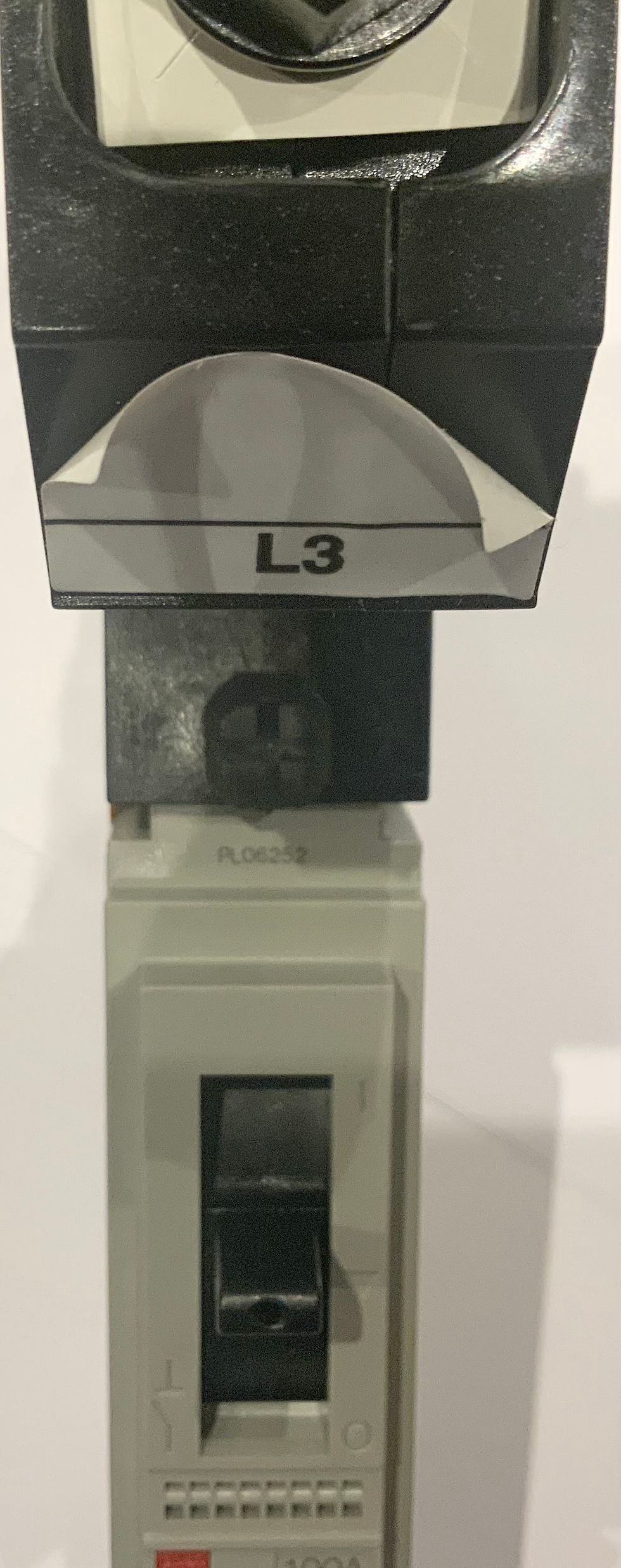 Thumbnail: Merlin Gerin / Schneider MGP1001L3 MCCB 100A L3