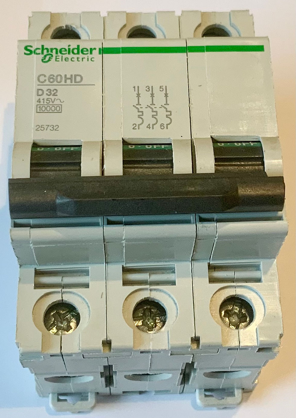 Schneider C60HD D32 MCB 3P 32A Type D 25732