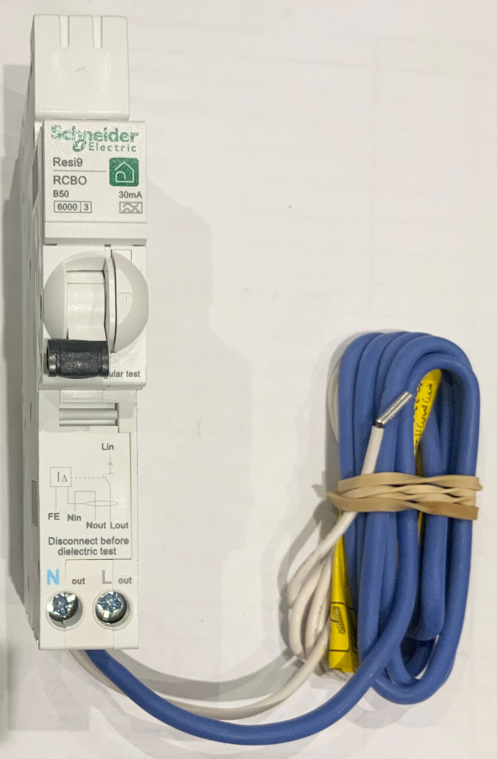 Schneider R9D87850 RCBO B50 30mA 50A Type B Resi9