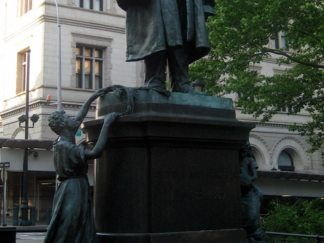 Sculpture that talks