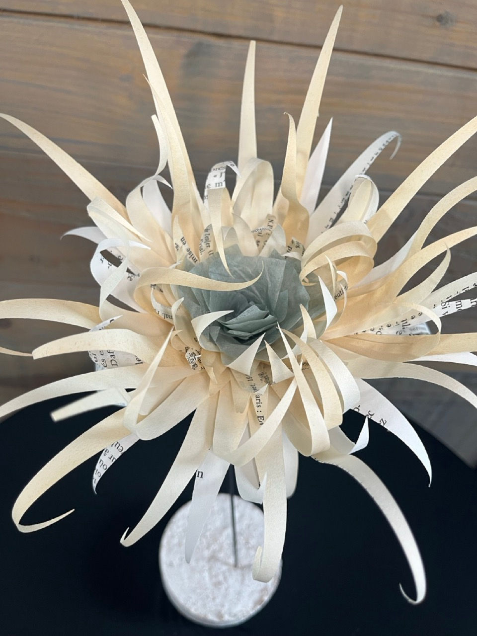 fleur papier livre recyclé