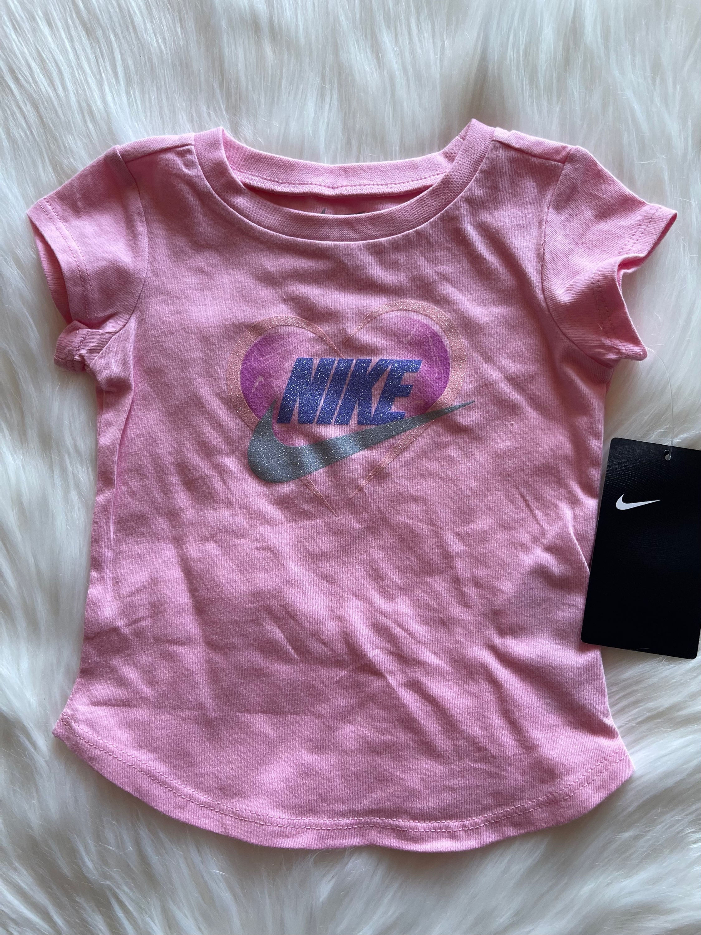 Nike girl tee