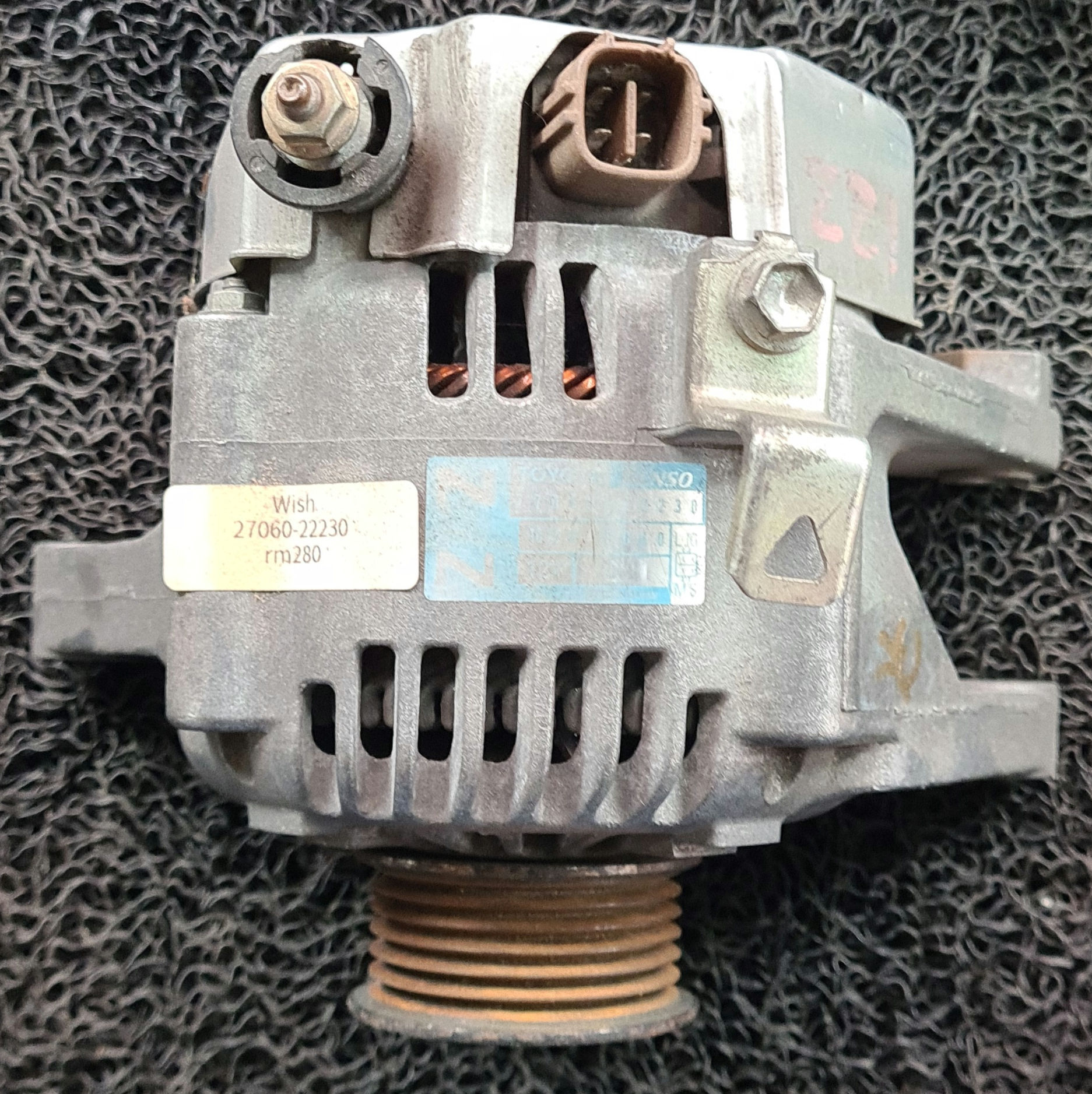 Toyota Wish alternator 27060-22230