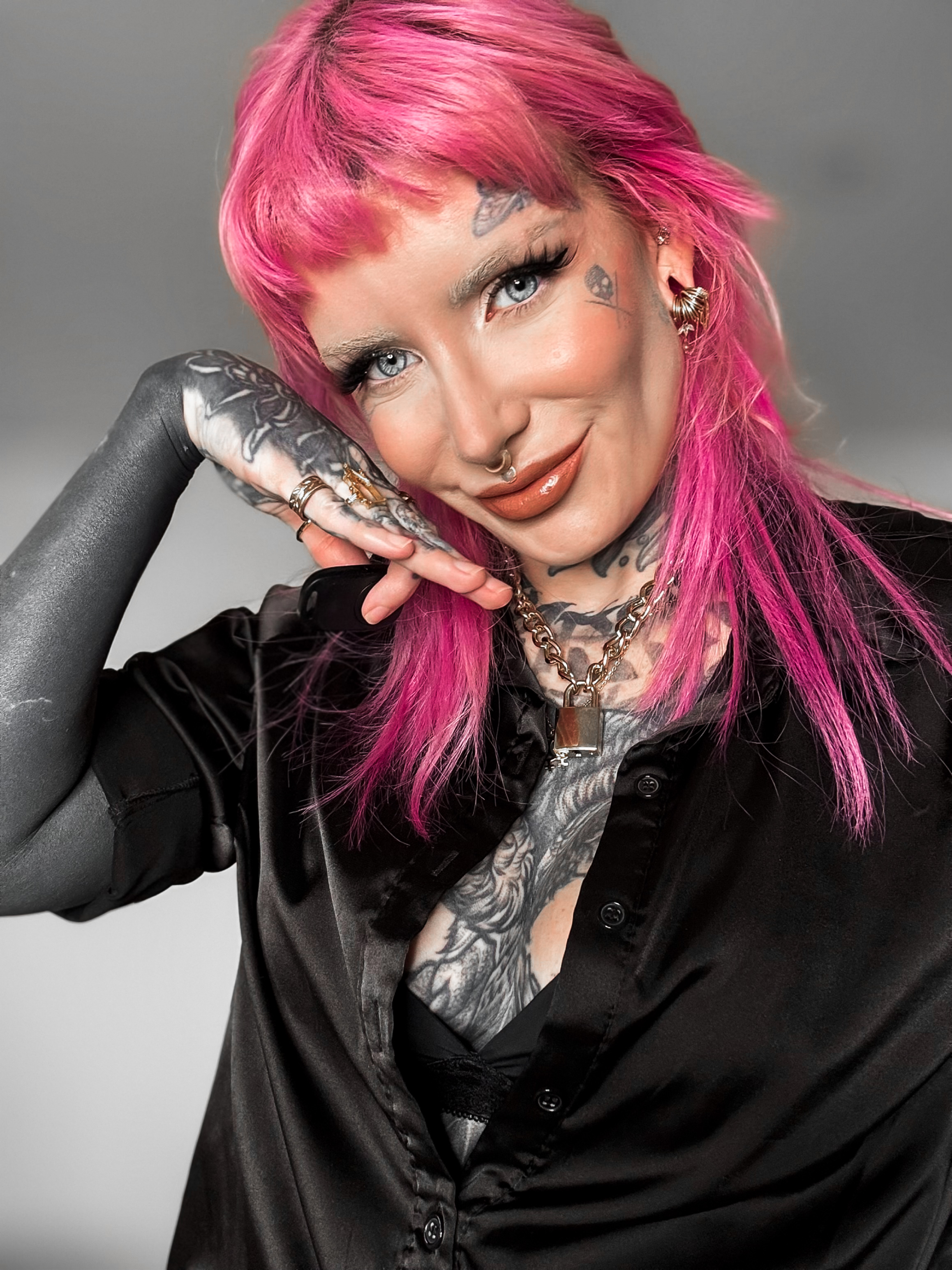 Writer: Memphis Mori