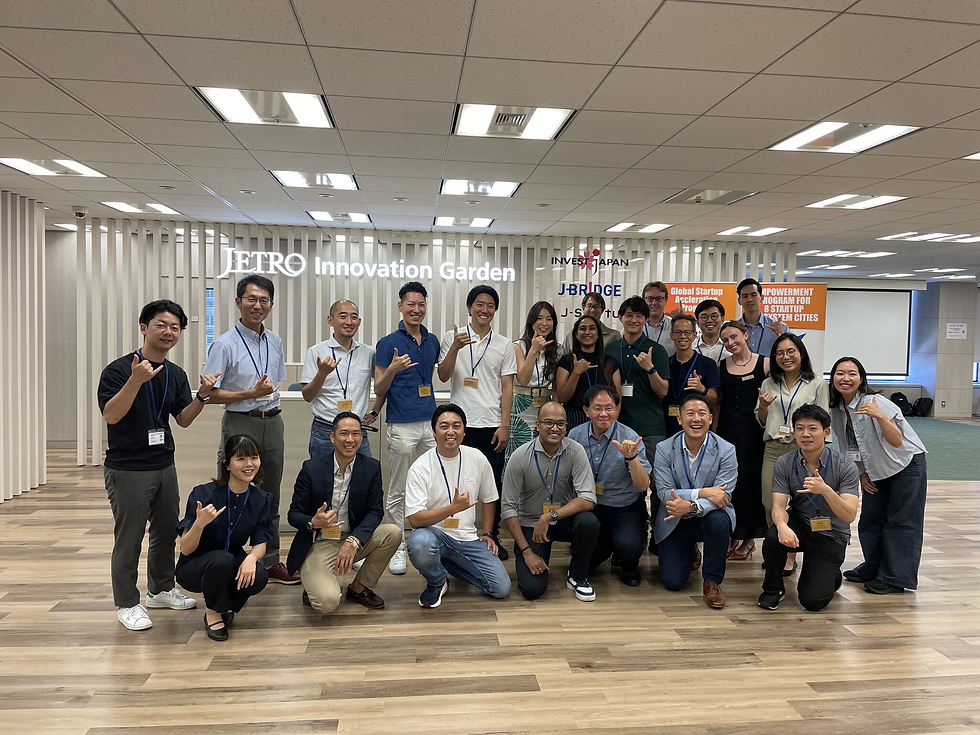 Participants of the Tokyo bootcamp for 10 leading Japanese energy and climate tech startups, launching their journey in the GSAP global acceleration program. (Back row, fourth from left: Helical Fusion Co-Founder & CEO Takaya Taguchi)