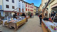 Stand de livres sur un marché