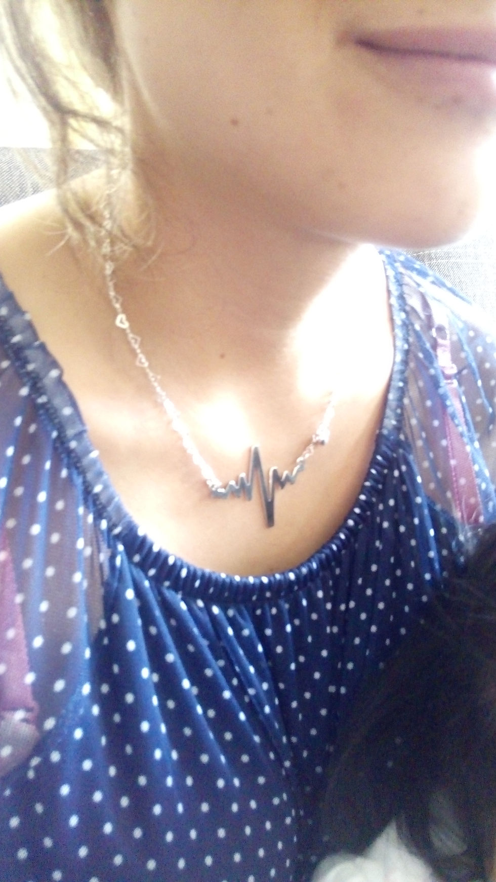 Miniatura: Dije electrocardiograma