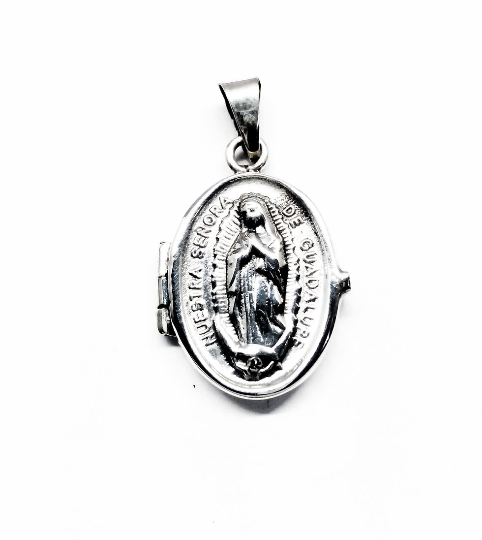 Relicario ovalado de la Virgen Maria