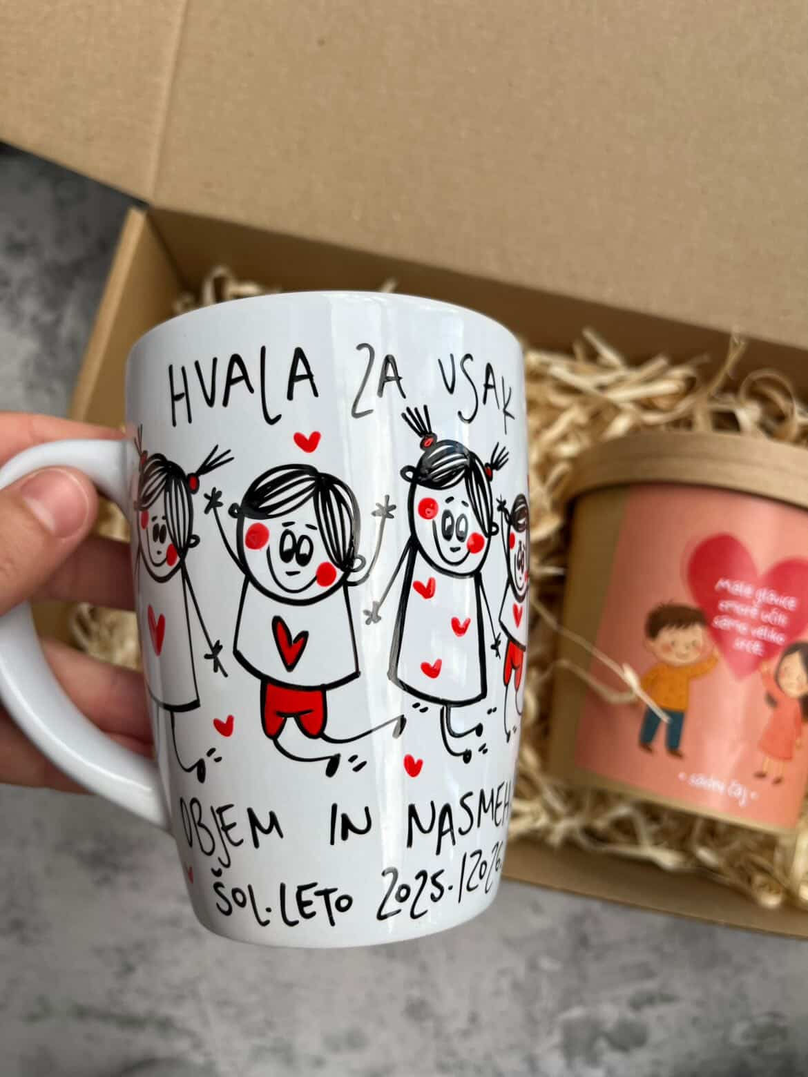 Skodelica z imeni otrok - hvala za vsak objem