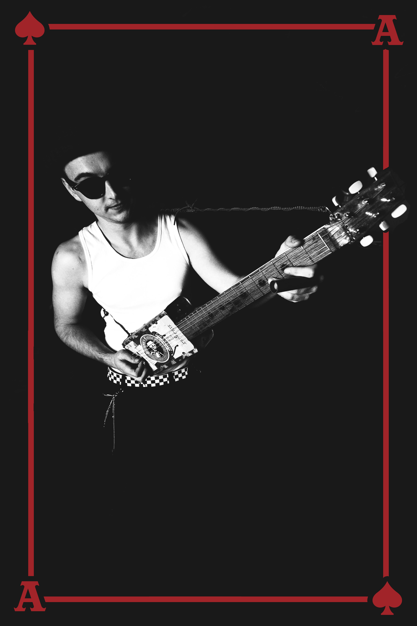 Josh O'neil - Guitar