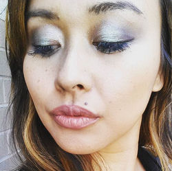 Makeup Monday _ Obsessed with Smokey Metallics & Contoured Lips this season  #zeroeffortbeauty #beau