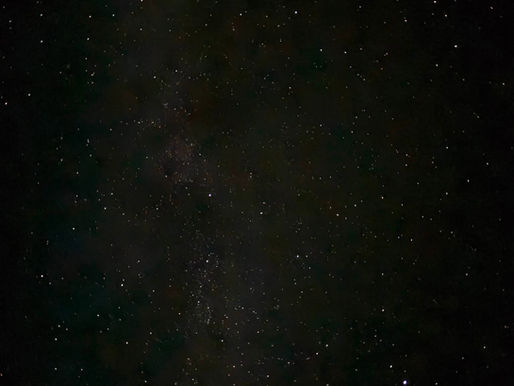 a night sky full of stars