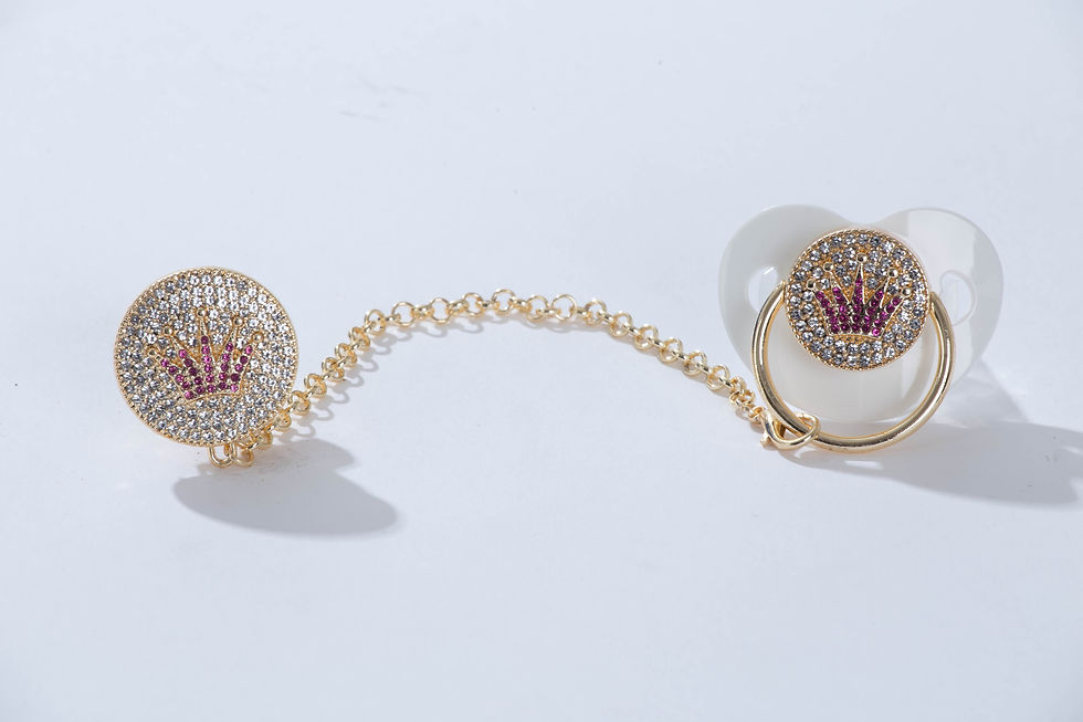 Λευκή Πιπίλα με Κλιπ & Κορώνα με Ζιρκόν