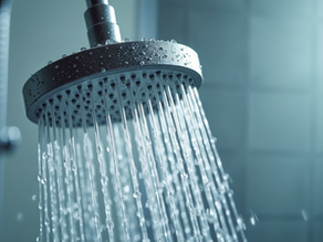 7 Langkah Mudah Membersihkan Shower dan Kran dari Kerak Air