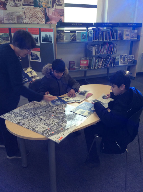 Year 6 visit West End library