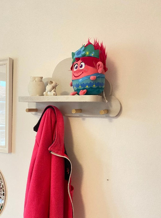 Miniatura: Mensola con appendiabiti "Nuvola"