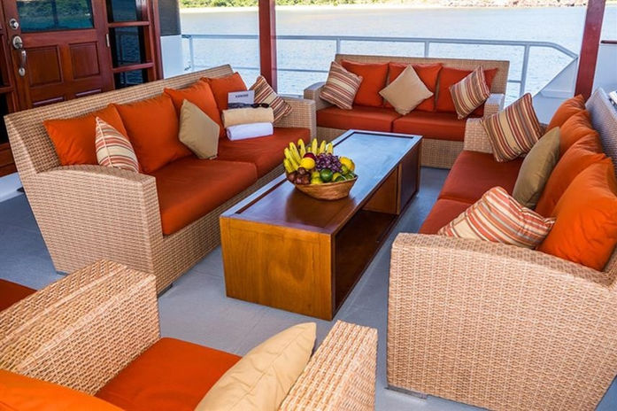 lounge2.jpeg