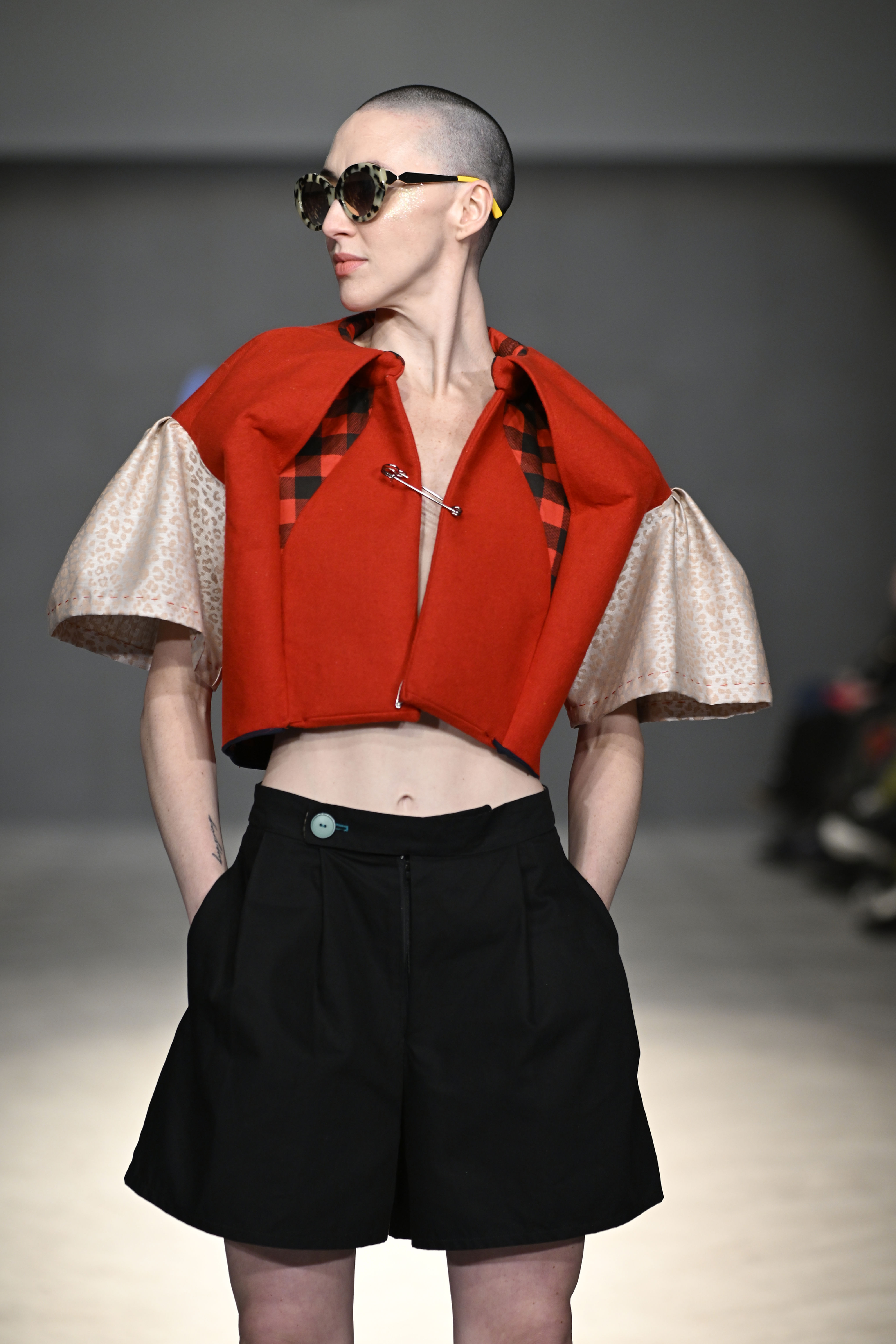 RED BALLOON TOP