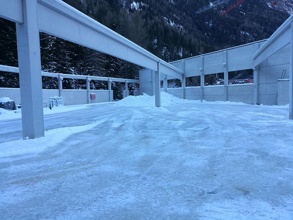 01 - 2017 - Zwischendecke Restaurant Fun Arena (6).JPG