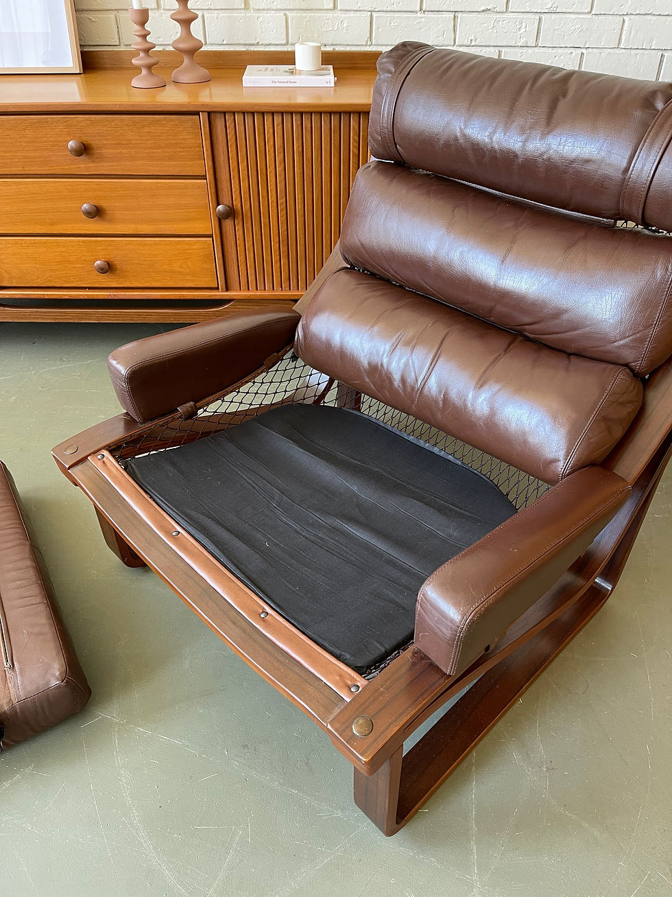 Thumbnail: Tessa t4 armchair in dark brown leather
