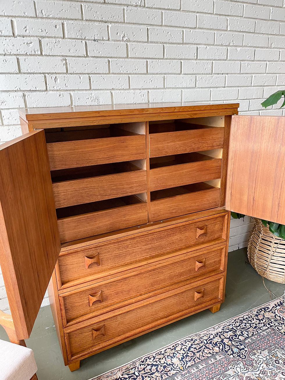 Thumbnail: Exquisite storage 