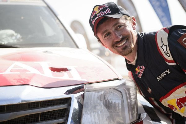 adam-malysz-hit-his-goal-at-the-2013-dakar-red-bull.jpg