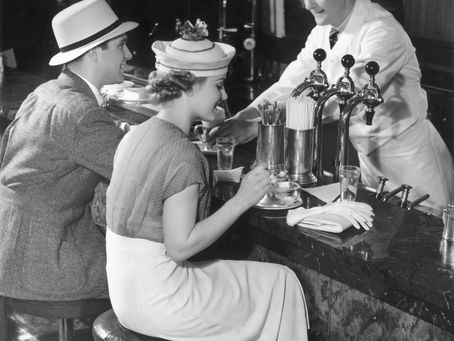 Embracing Tradition: 5 Elements That Honor the Rich History of Bar Culture