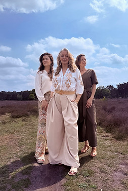 Angelique Dekker, Marjolein Hermans & Evelijn Hekker.jpg