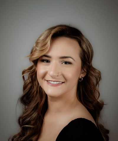 Sierra Nevin Headshot